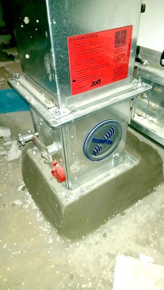 Fugen um Feuerschutz-Klappen: Bemus Brandschutz